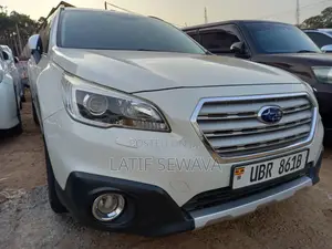 Subaru Outback 2.5i Premium AWD 2017 White