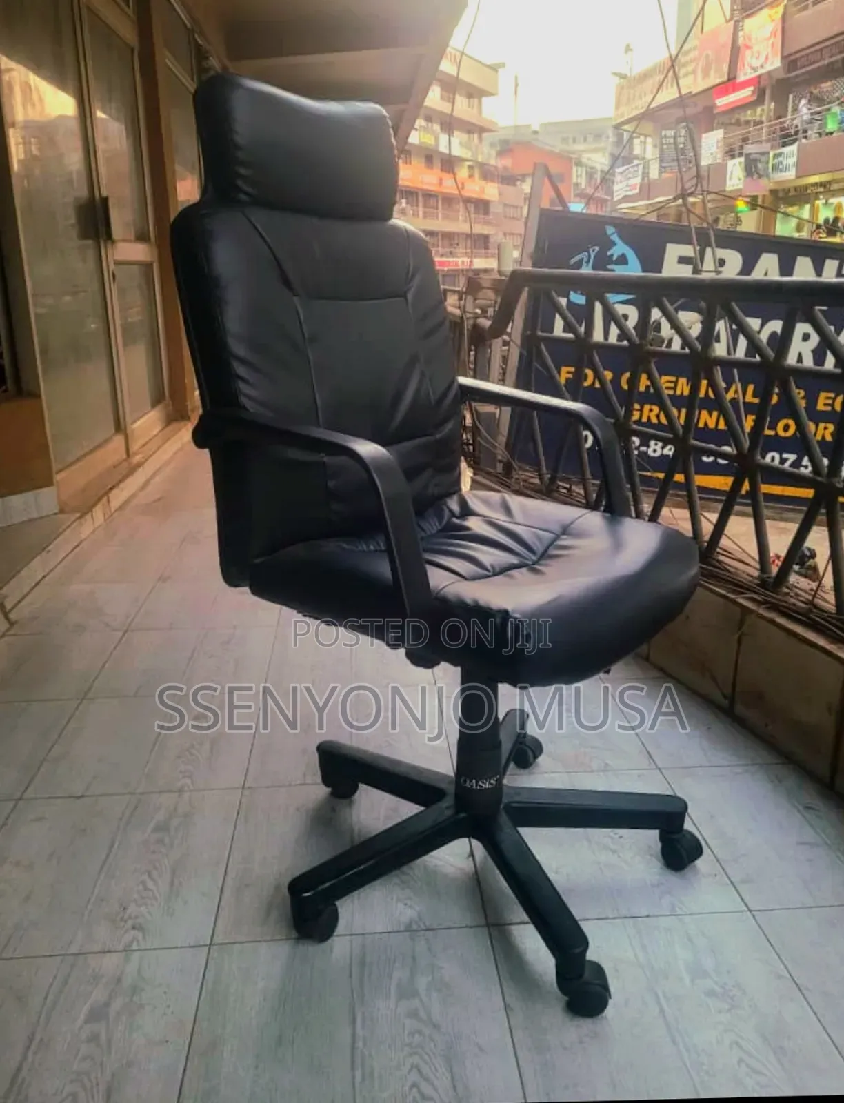 Office Chair -Executive Manager Chair With Adjustable Height