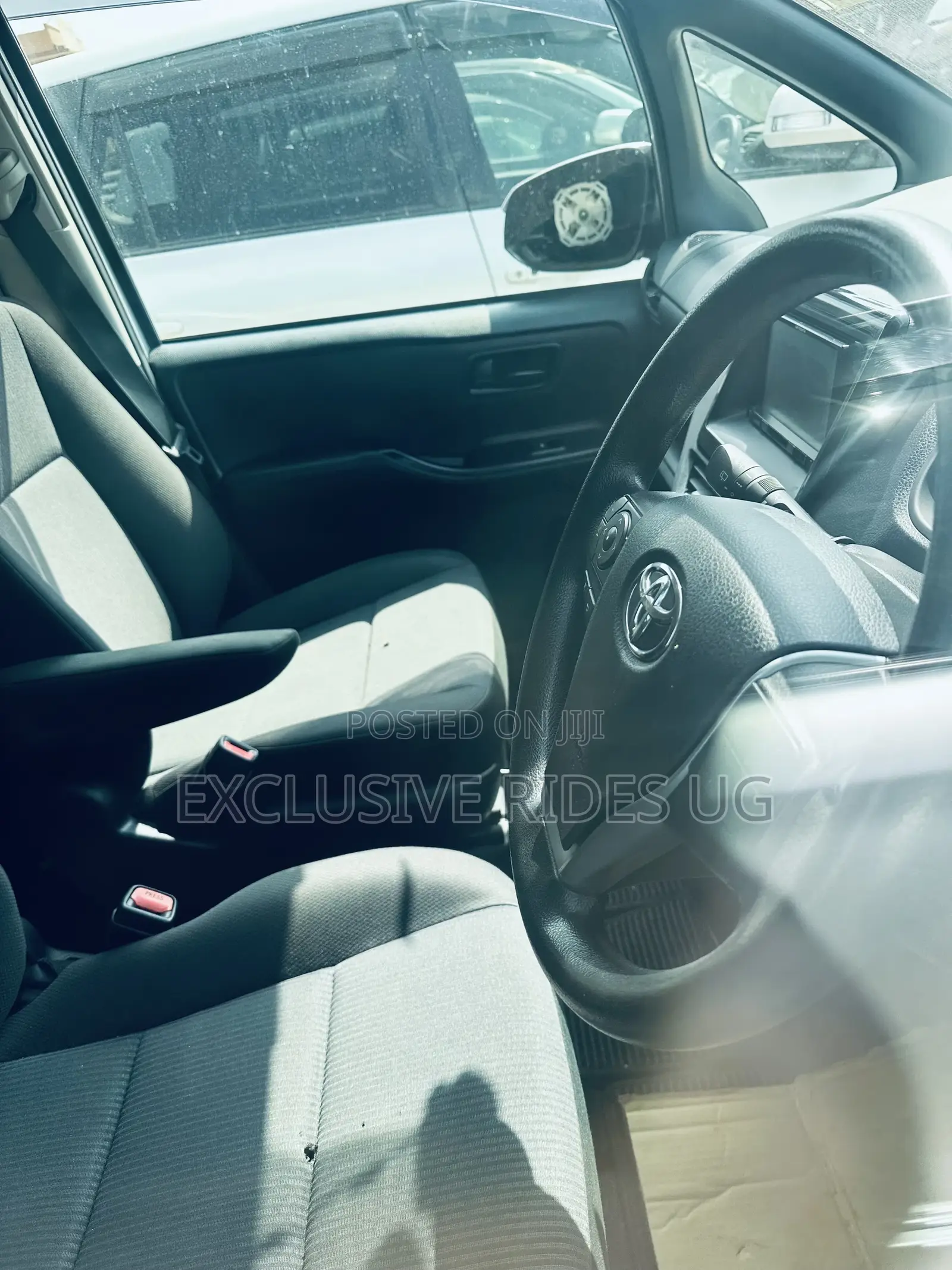 Toyota Noah 2.0 FWD (7 Seater) 2018 Silver