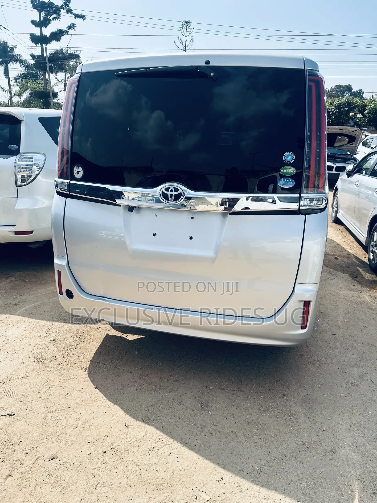 Toyota Noah 2.0 FWD (7 Seater) 2018 Silver