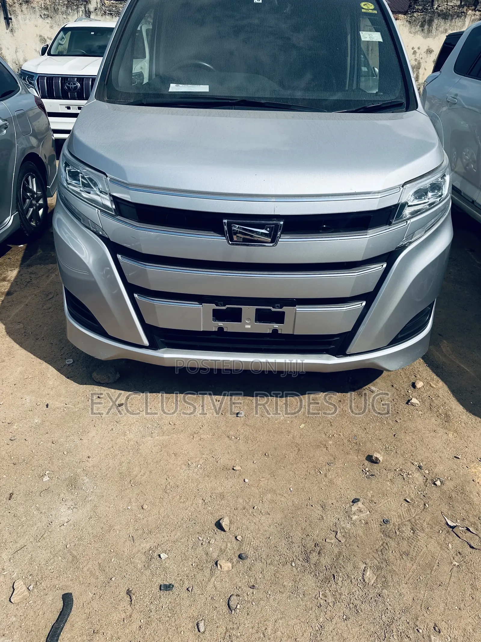 Toyota Noah 2.0 FWD (7 Seater) 2018 Silver