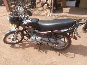 Bajaj Boxer 125 2022 Black