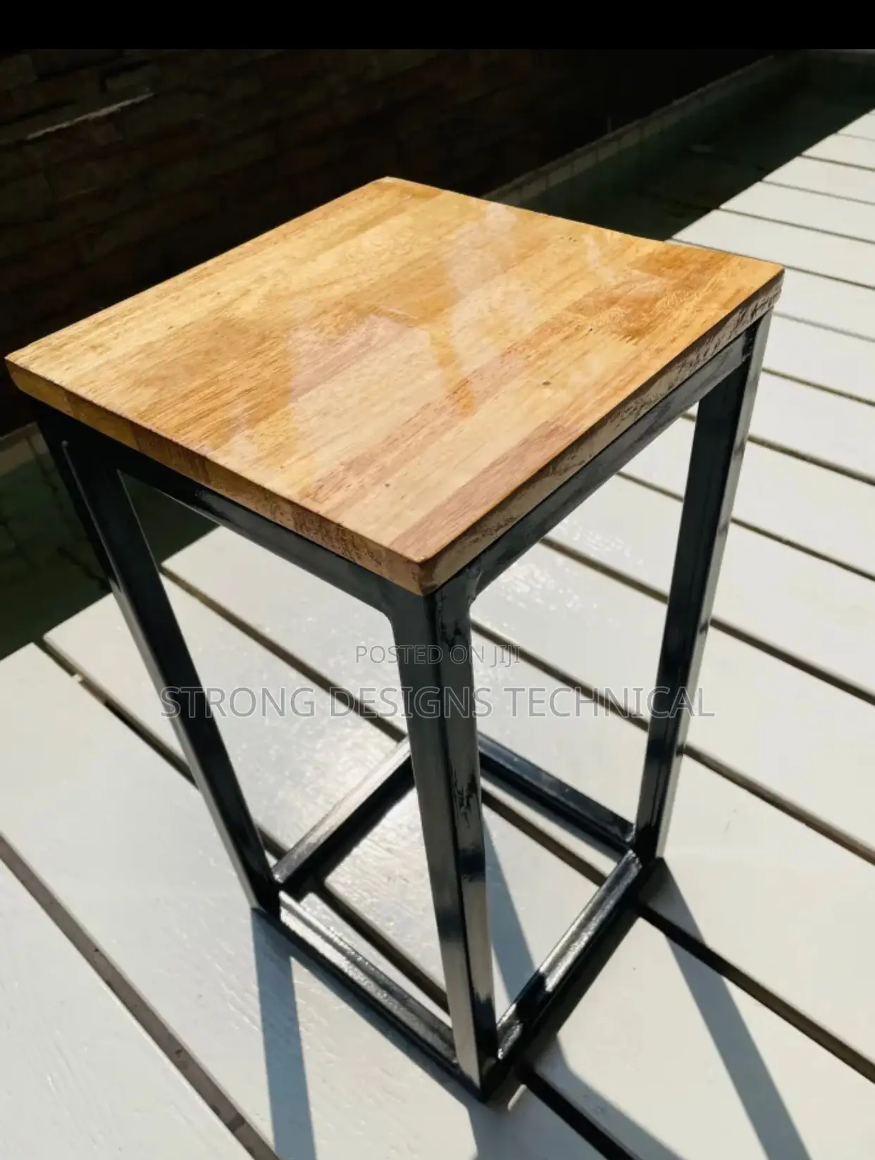 Side Table / Plant Stand / Flower Pot Stand.
