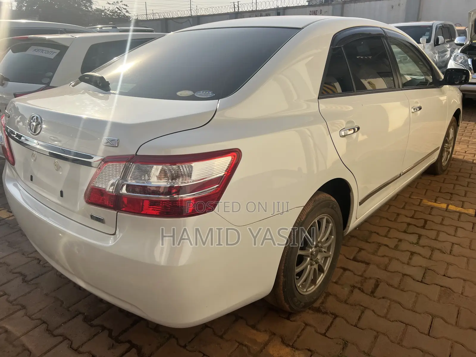 Toyota Premio 2011 White