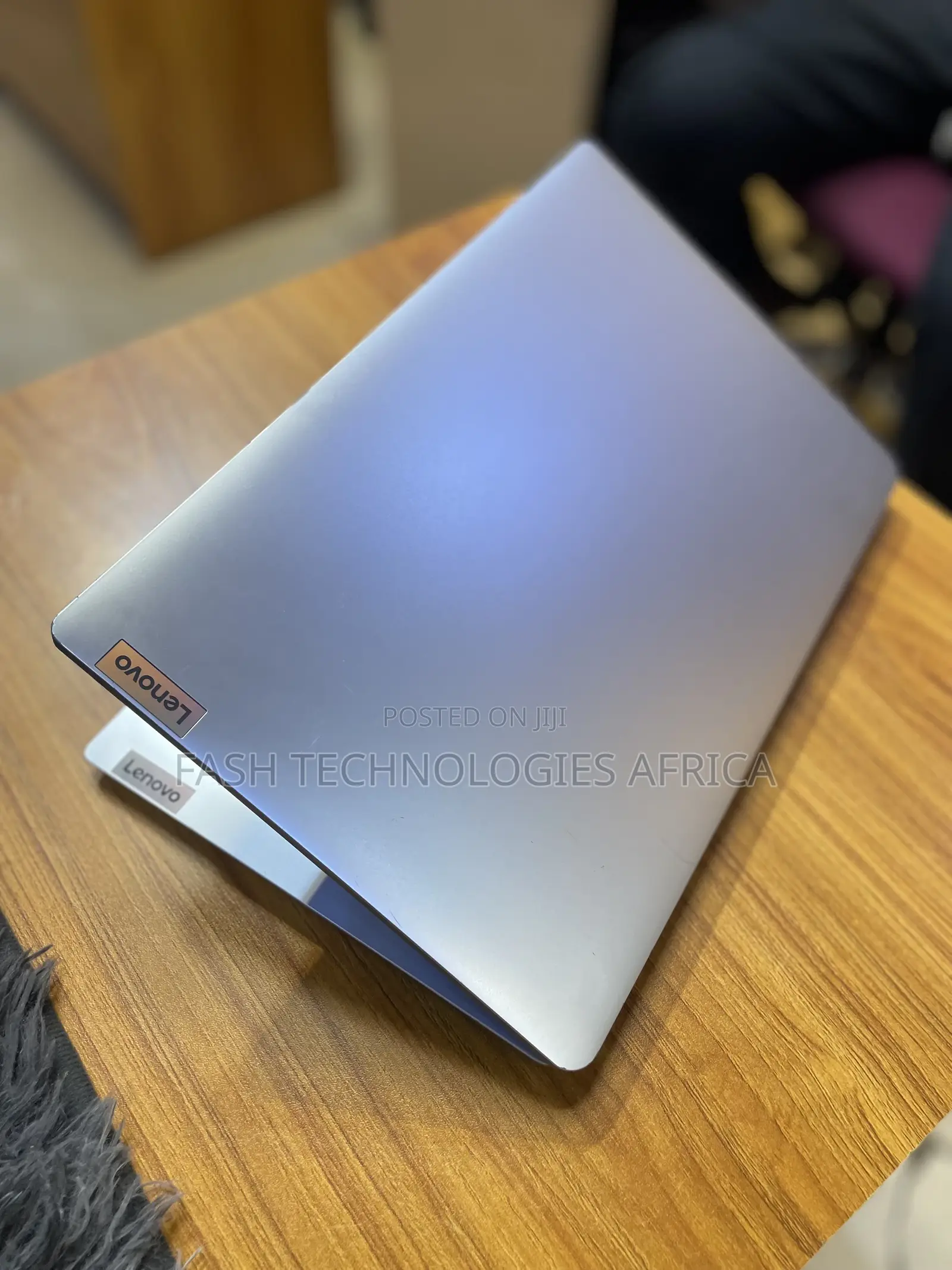 Laptop Lenovo IdeaPad 1 4GB AMD A8 SSD 256GB