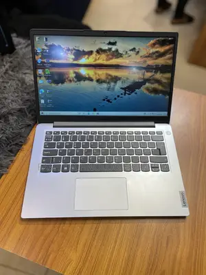 Laptop Lenovo IdeaPad 1 4GB AMD A8 SSD 256GB