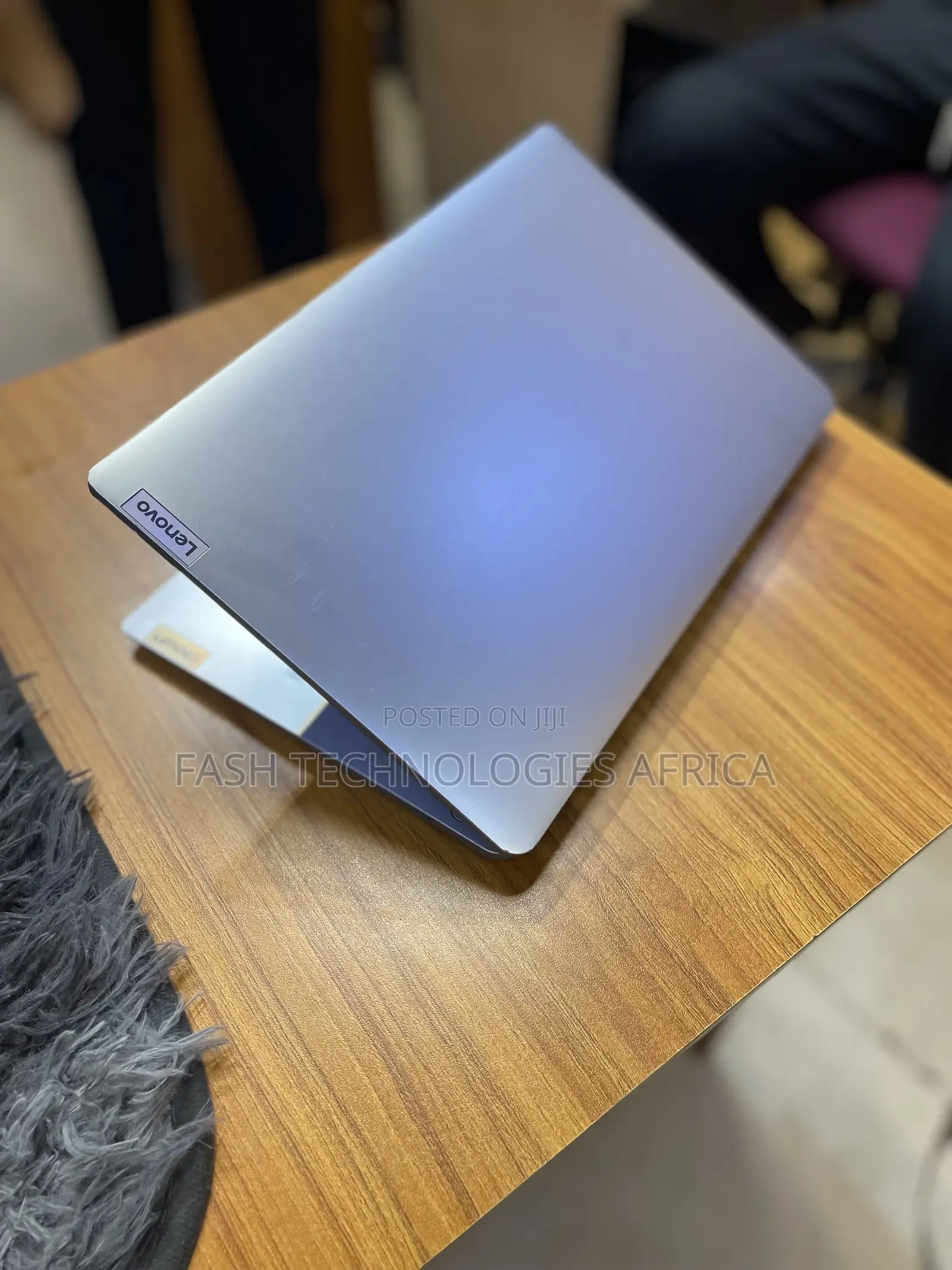 Laptop Lenovo IdeaPad 1 4GB AMD A8 SSD 256GB