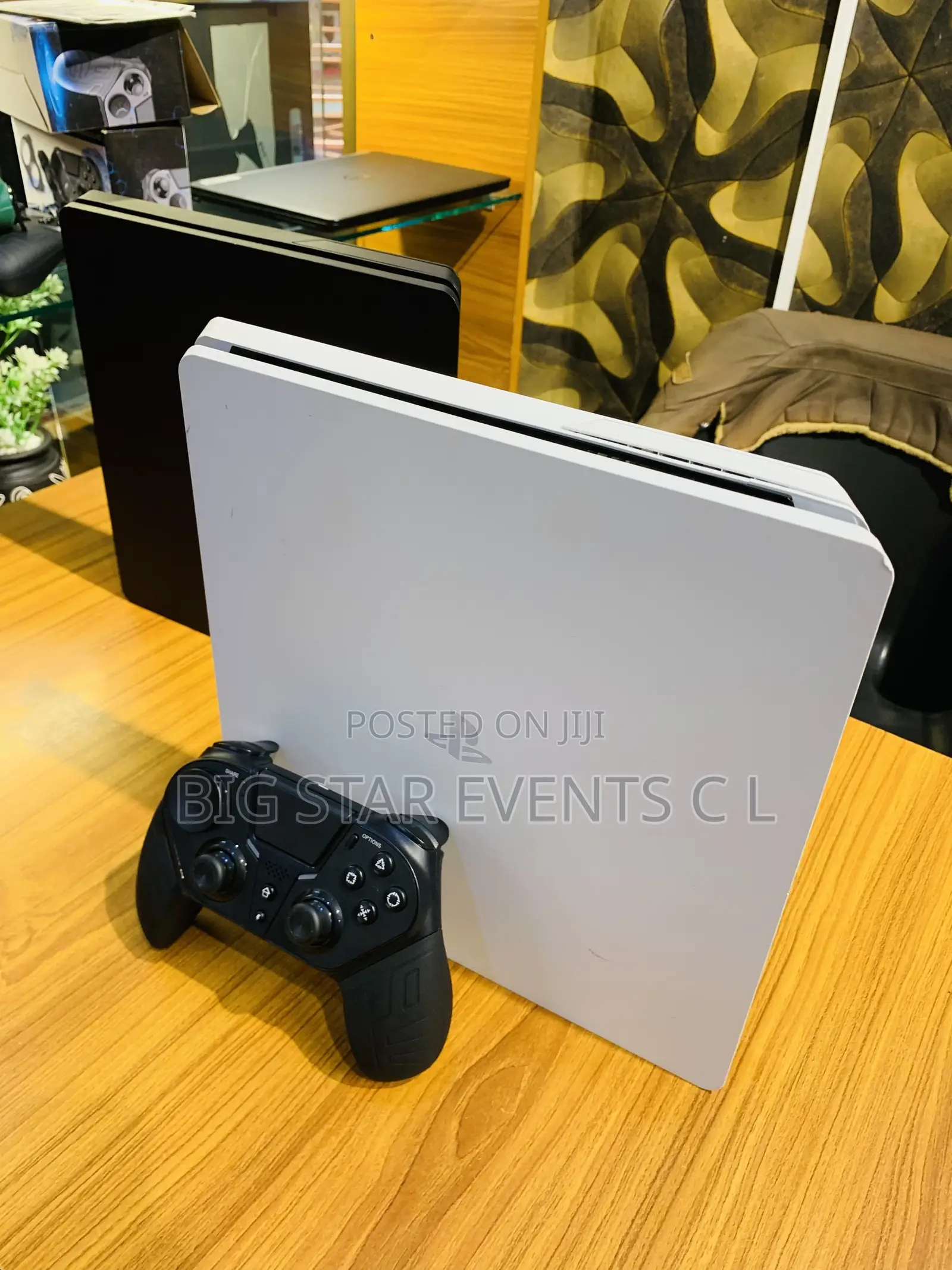 Ps4 Console