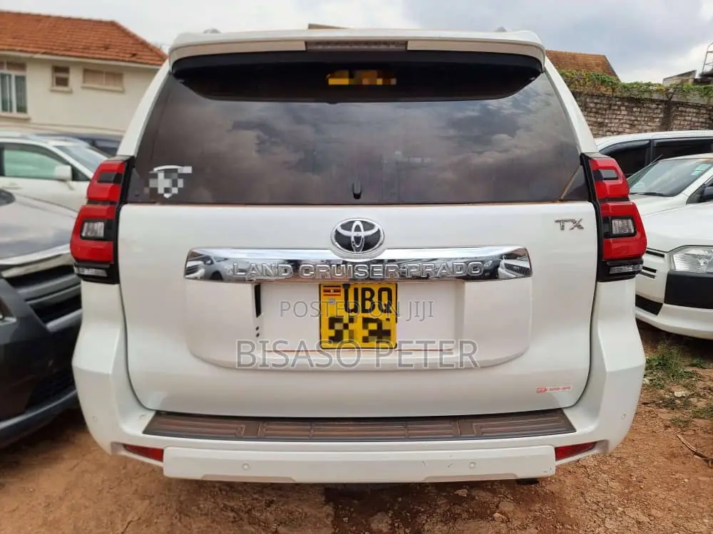 Toyota Land Cruiser Prado 2.7 2018 White