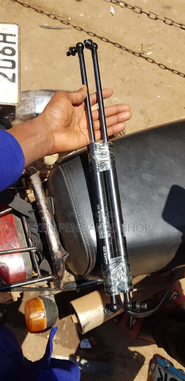 Shock Boot for Landcruiser Fj100 Bonnet