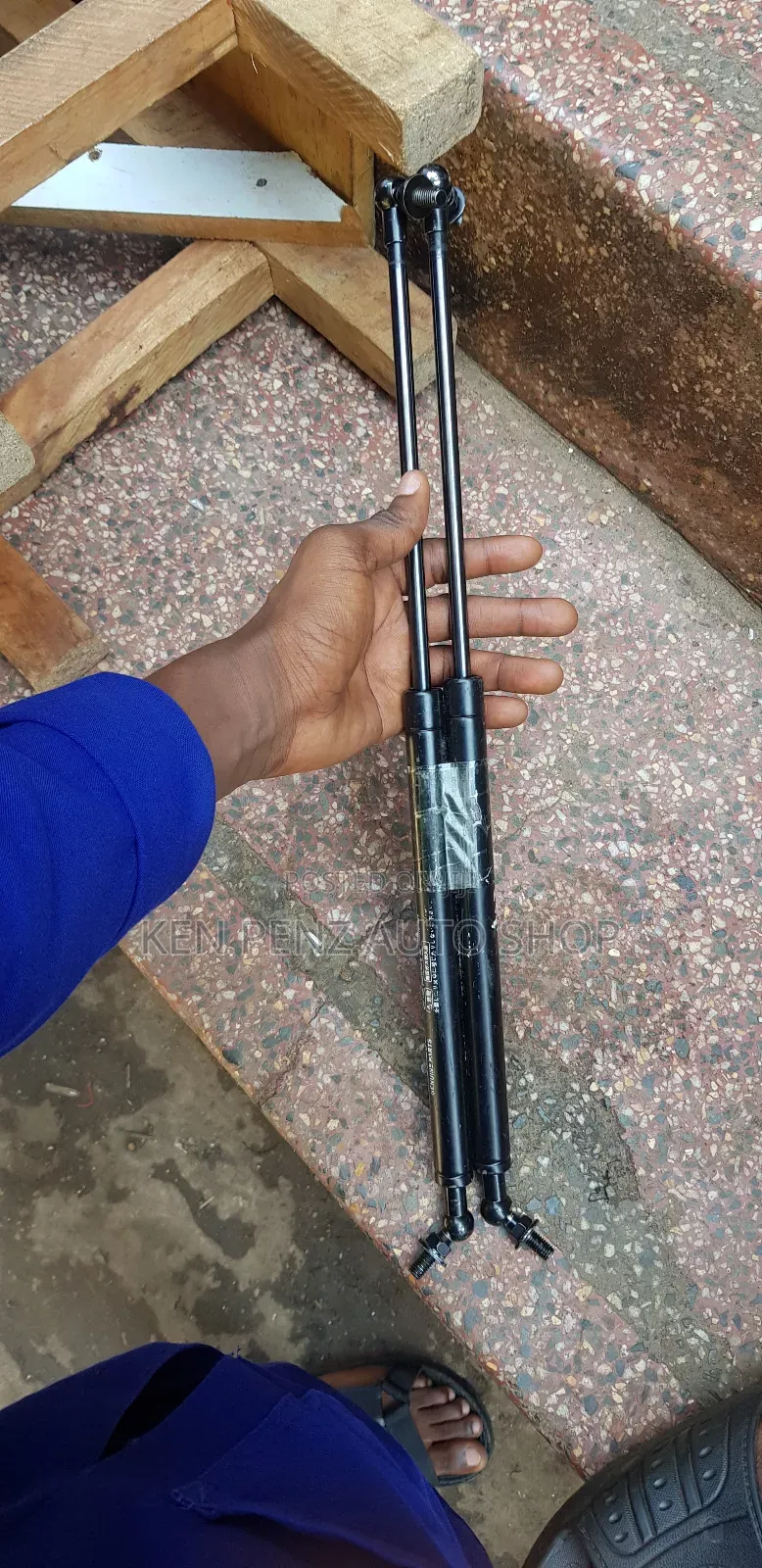 Shock Boot for Landcruiser Fj100 Bonnet