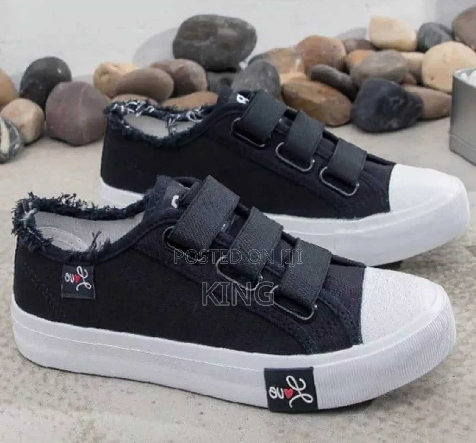 Loft Trendish Sneakers