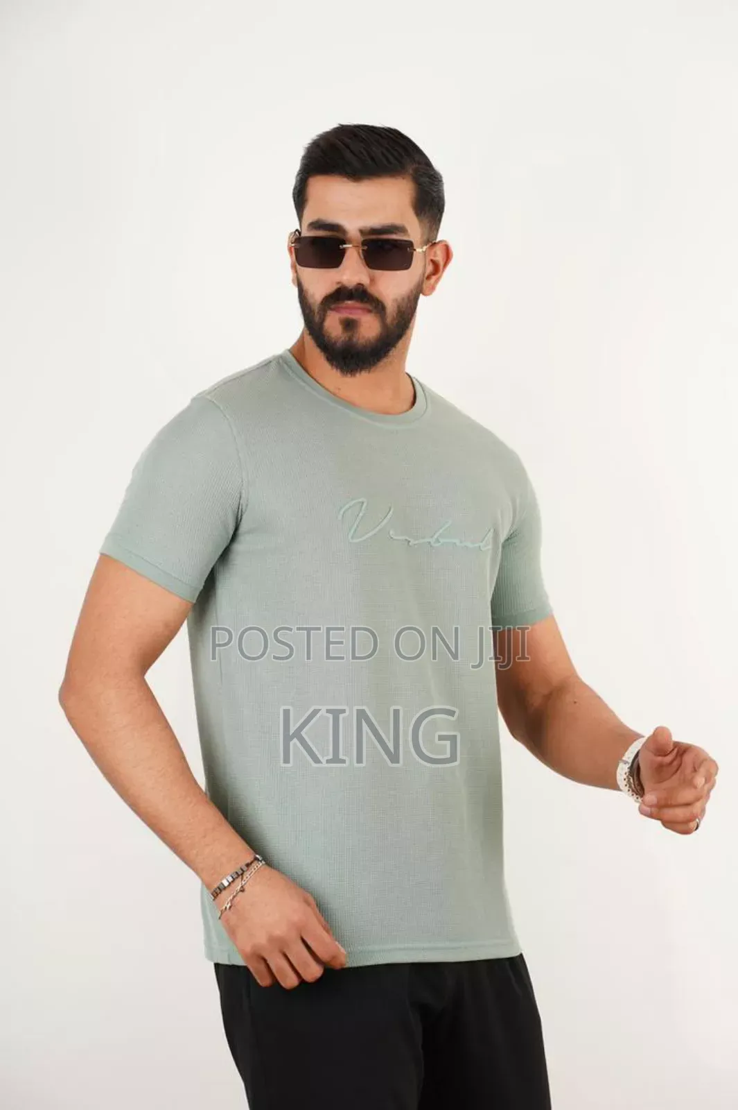 Frankie Plain Vesbul T-Shirt