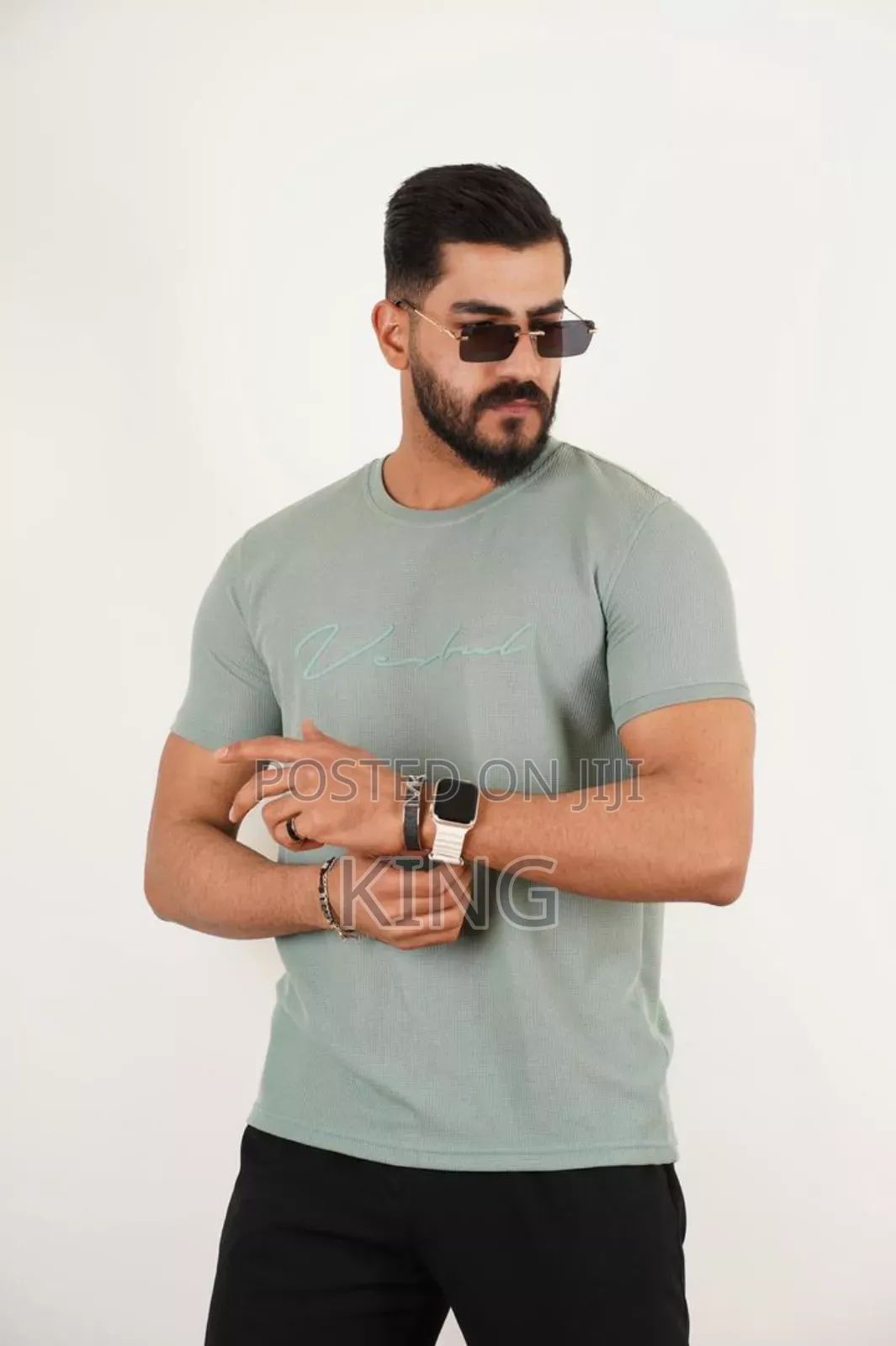 Clash Plain Vesbul T-Shirt