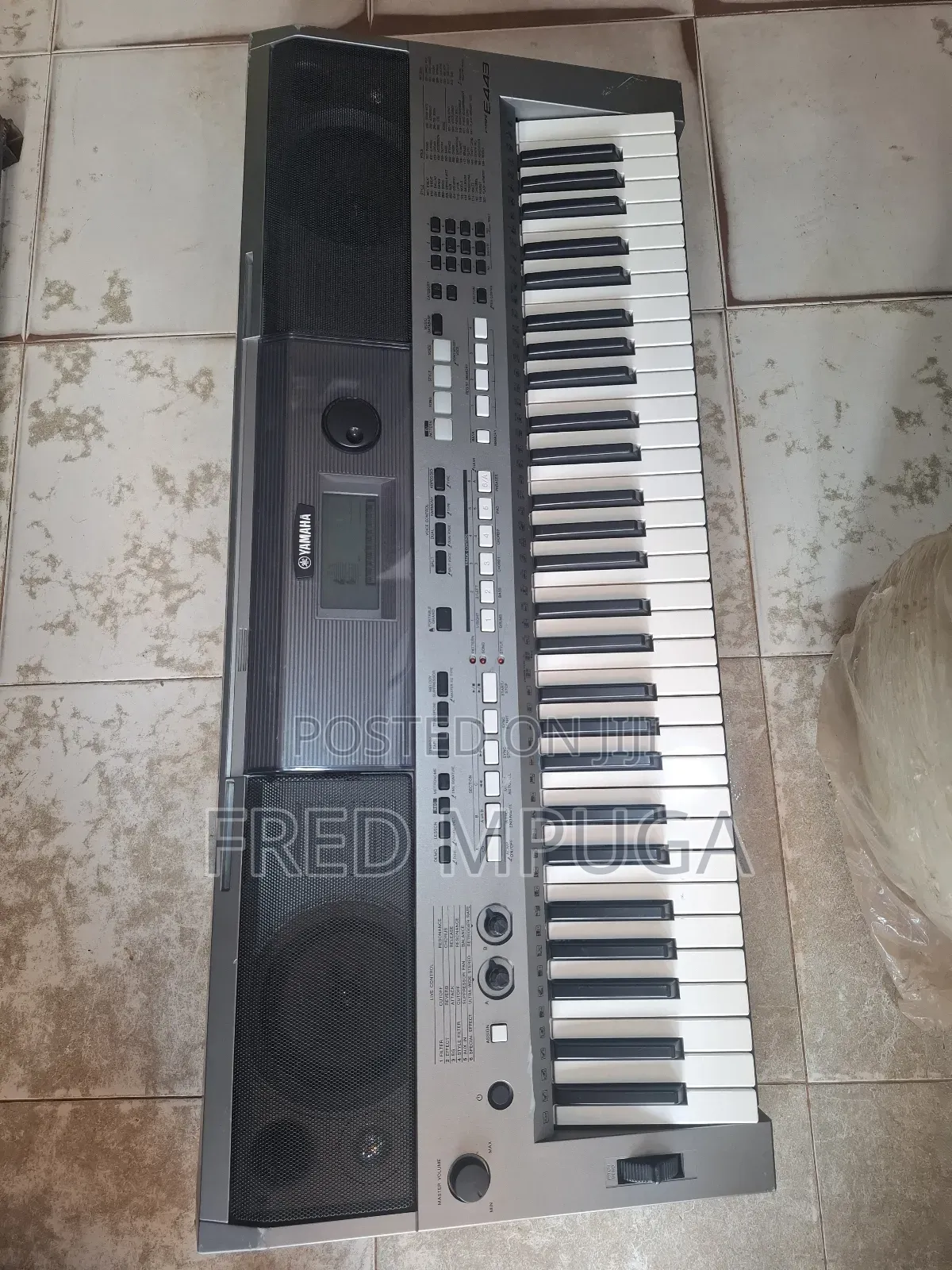 Keyboard PSR E443