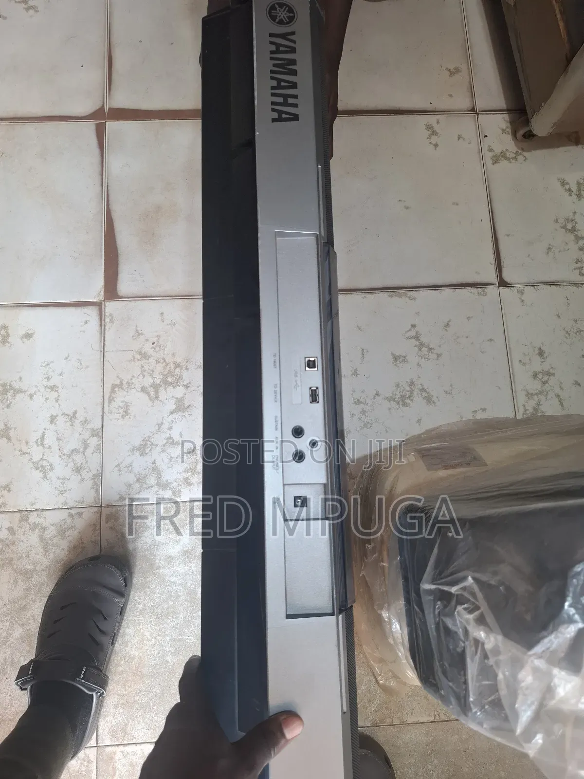 Keyboard PSR E443