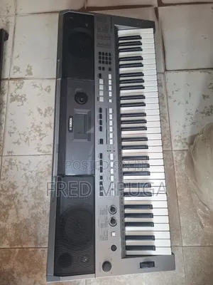 Keyboard PSR E443