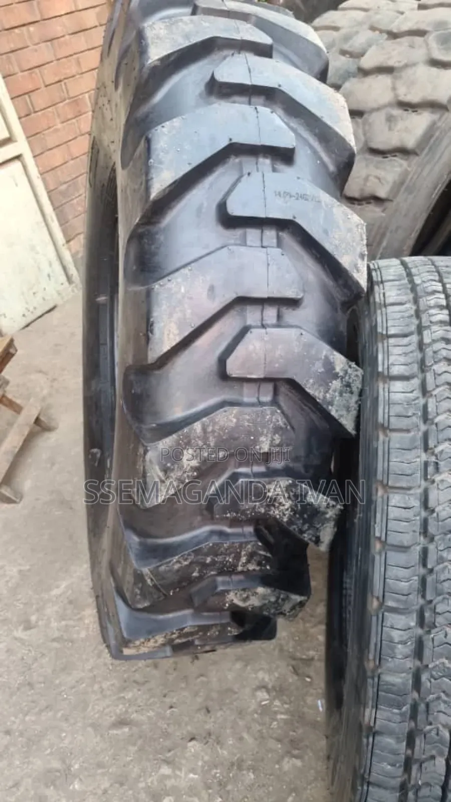 1400r24 New Tyre