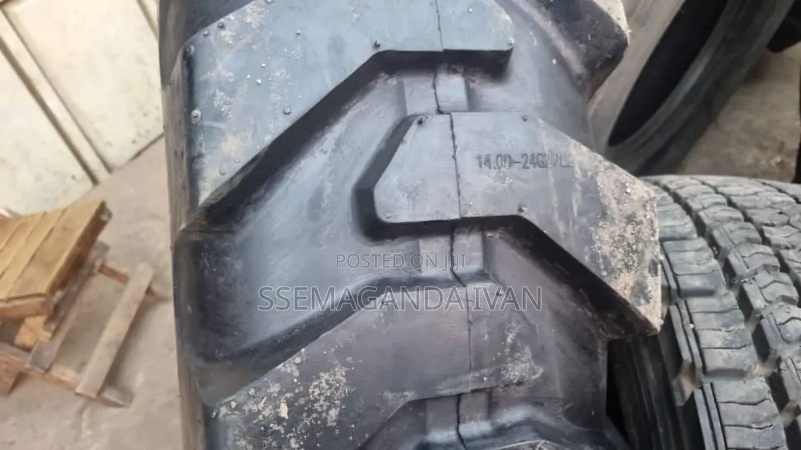 1400r24 New Tyre