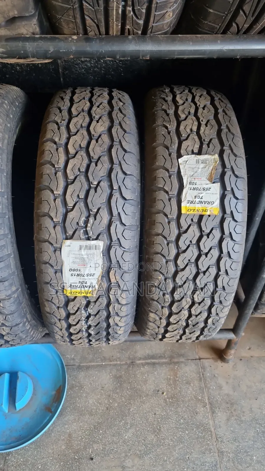 255/70r15 Dunlop Grandtrek Made in Japan