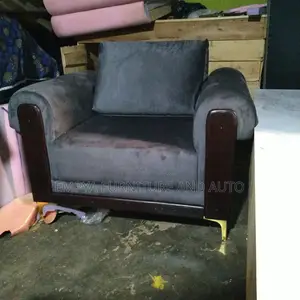 TRWL Sofa Single