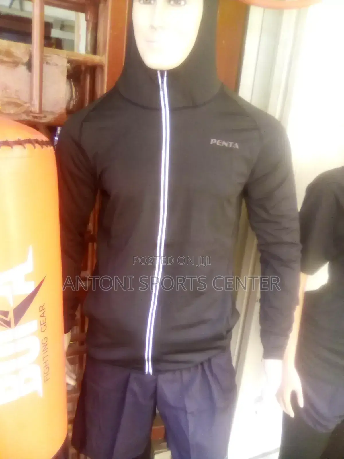 Gym Wear Five Pieces Black Color