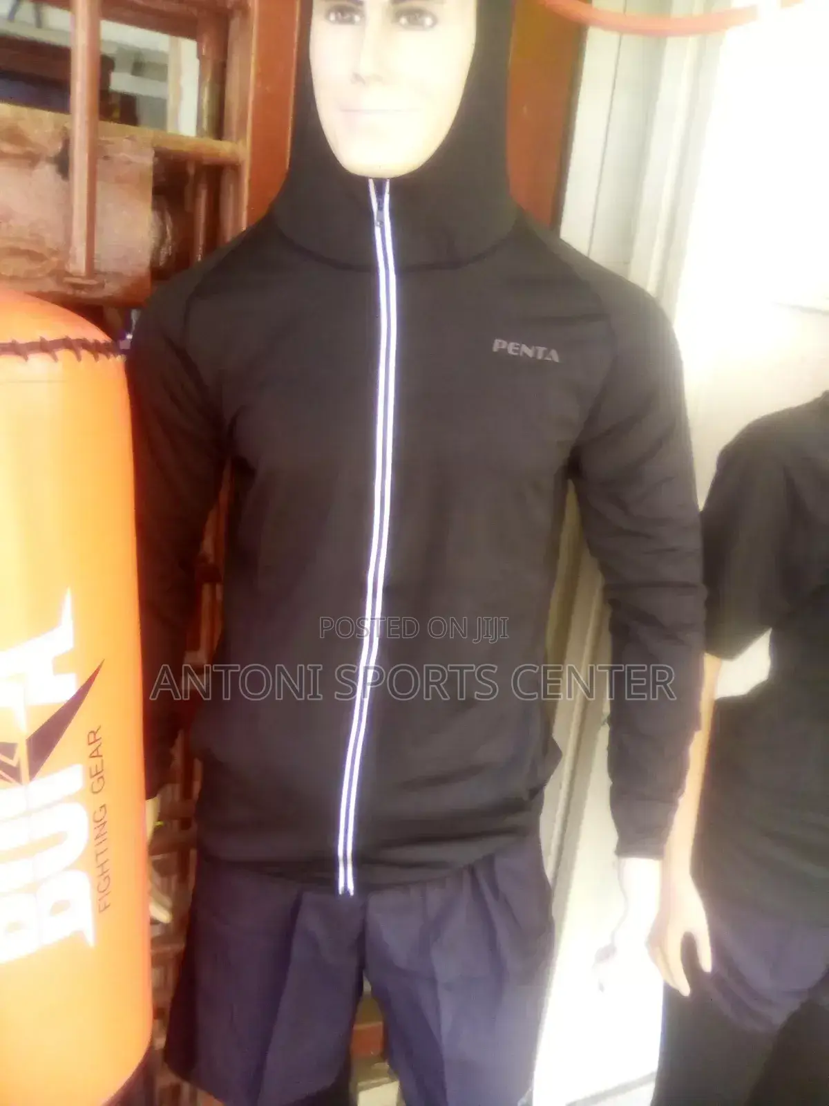 Gym Wear Five Pieces Black Color