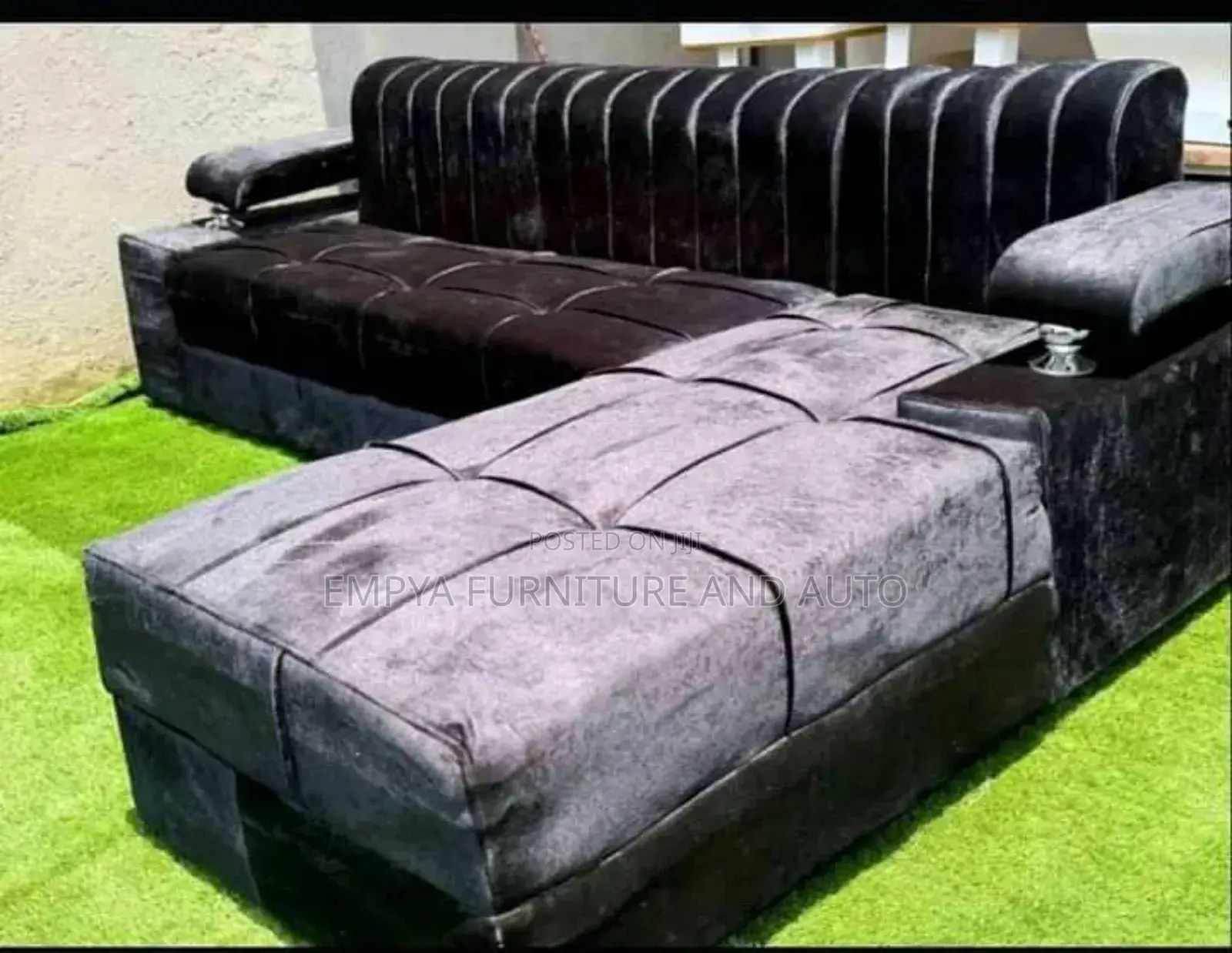 Kk Sofa Setgs