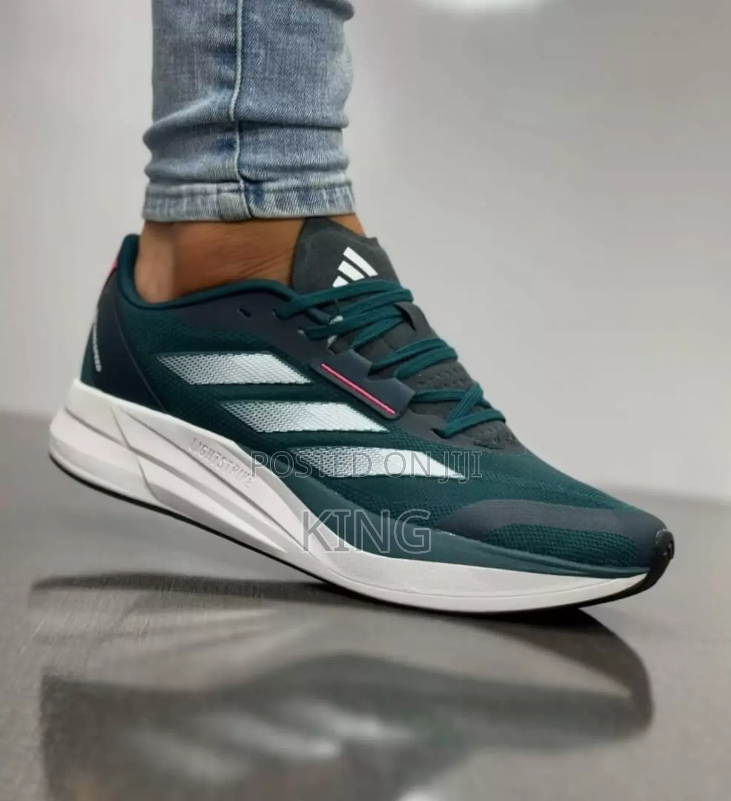 Adidas Trainers Greenie Light Strike