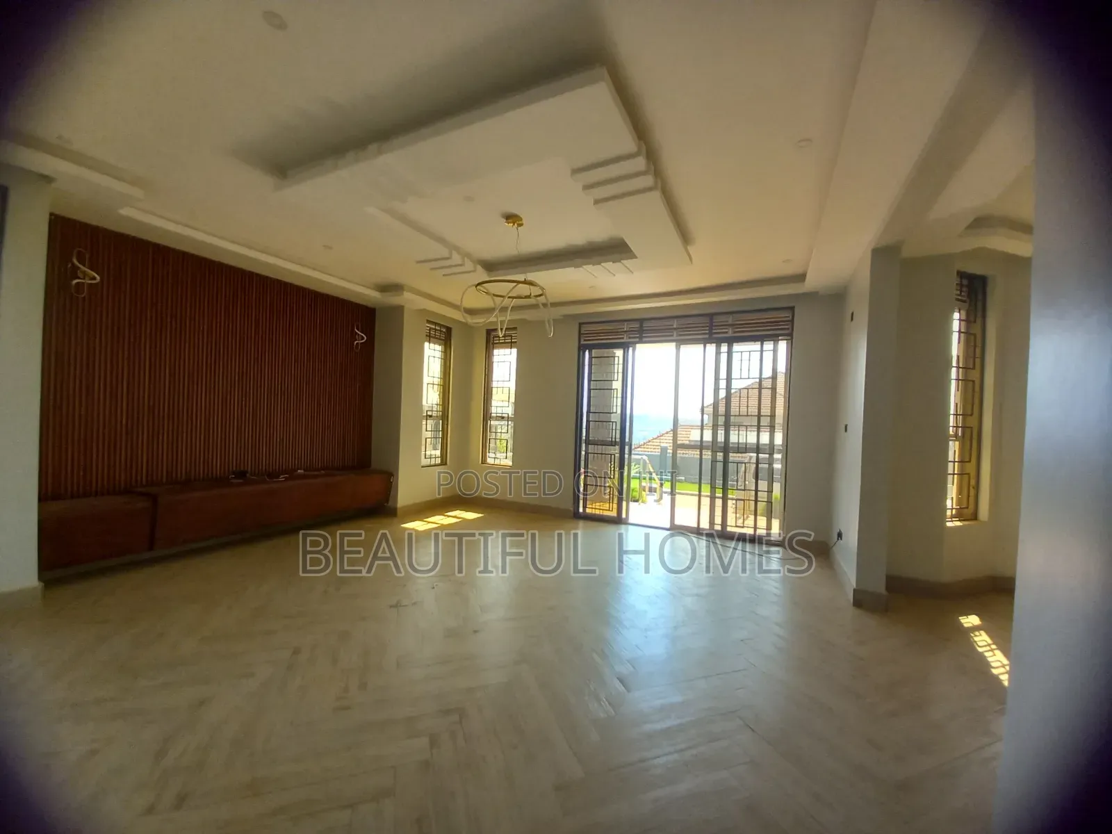 Furnished 5bdrm Mansion in Kira Town for sale