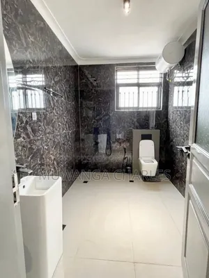 5bdrm Duplex in Fs Properties Ltd, Nakawa for rent