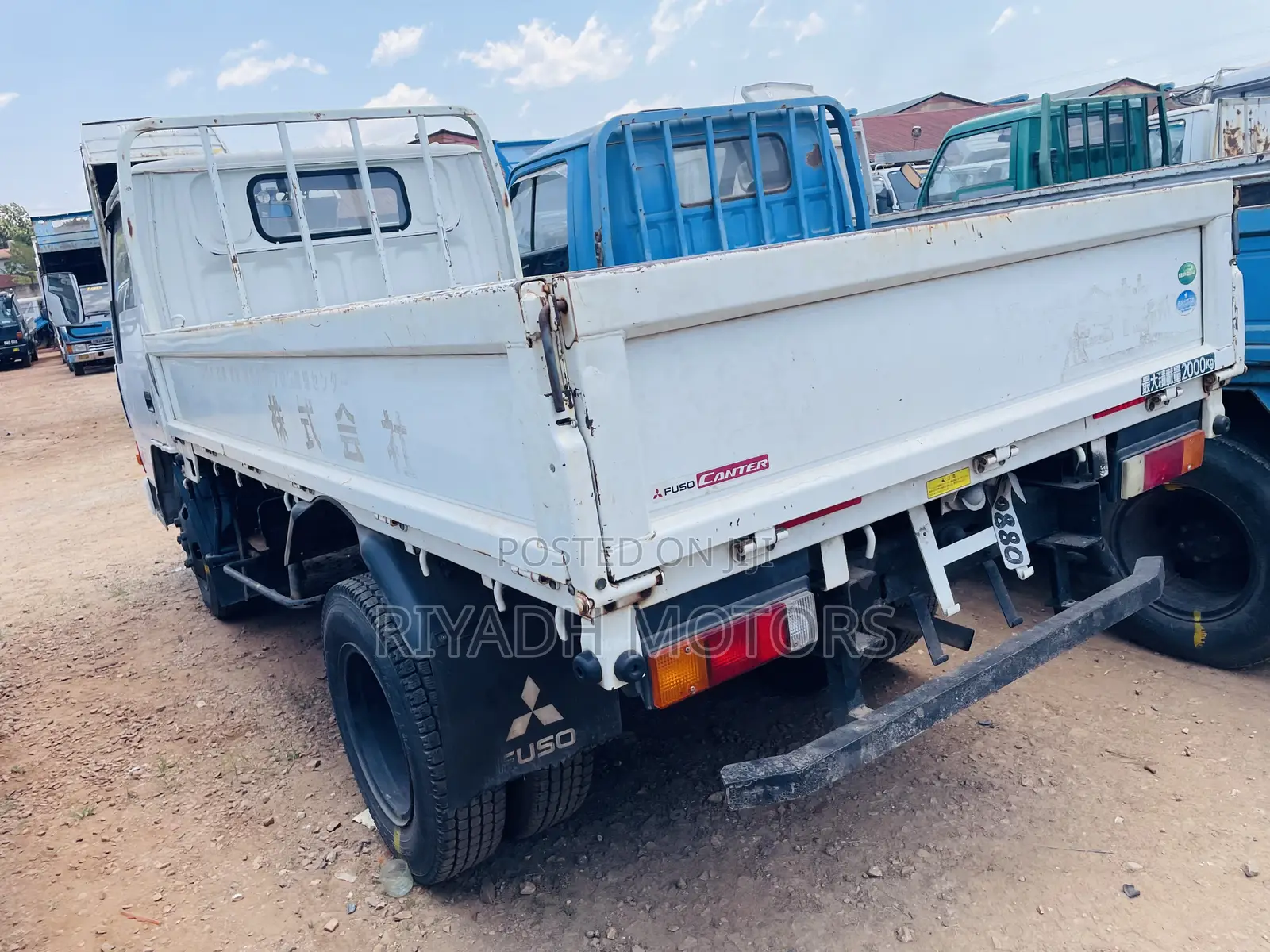 Canter Short Truck