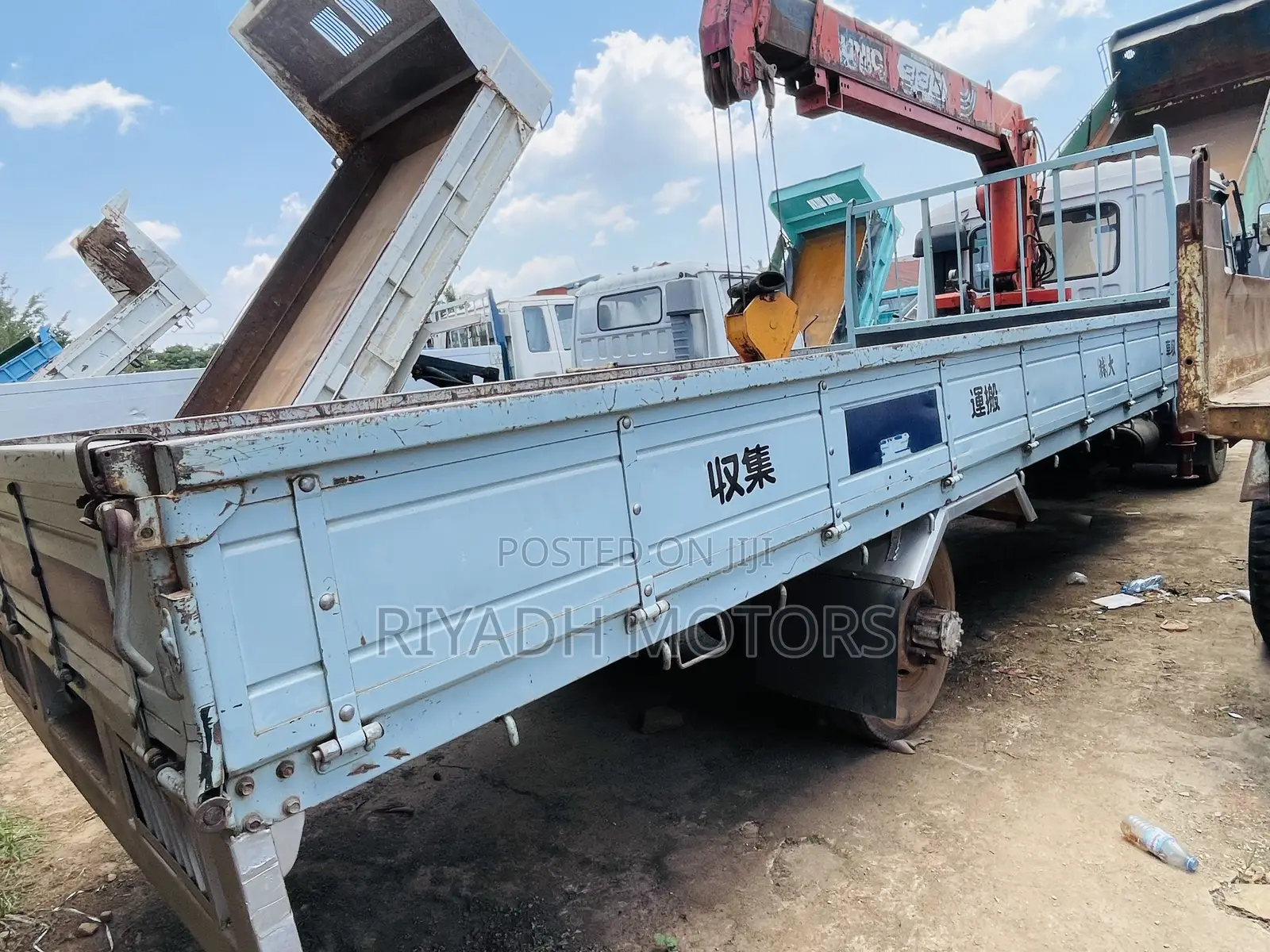 Fuso Long Chassis With Crane