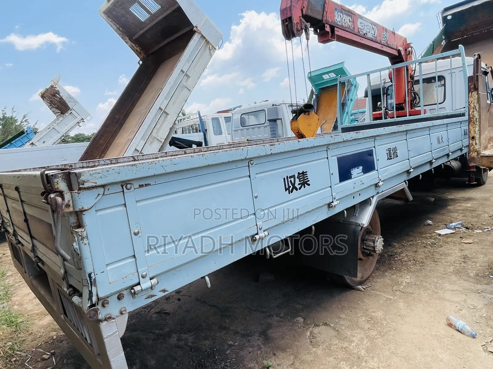 Fuso Long Chassis With Crane