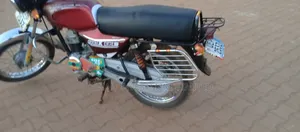 Bajaj Boxer 2022 Red