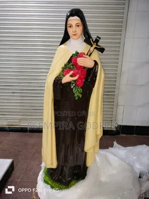 Statue of Blessed Mother Mary and Jesus Christ