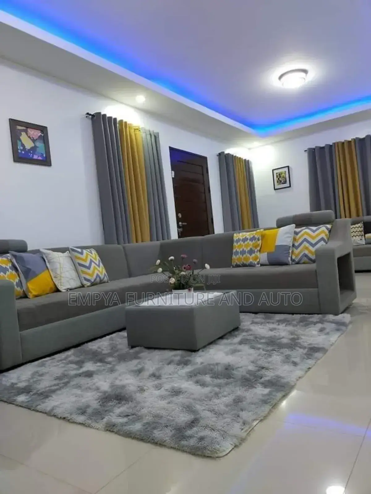 Captive Sofa Set