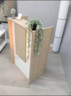 Couter / Reception Tables