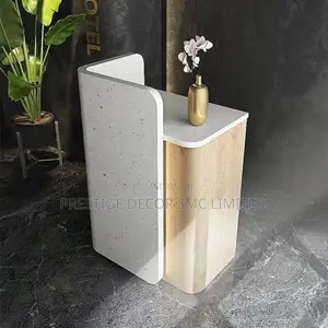 Couter / Reception Tables
