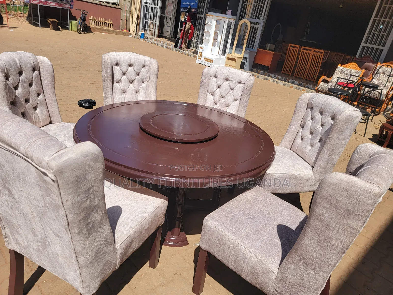 Classic Dinning Table