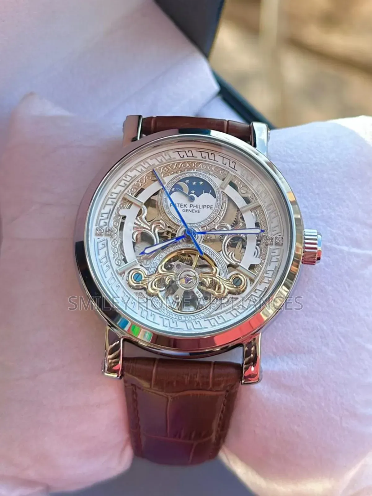 White Face Patek Philippe Wrist Watch With Genuine Leather