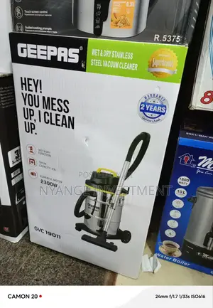 23l Geepas Vacuum Cleaner