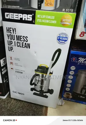 23l Geepas Vacuum Cleaner
