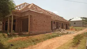 Roof Mwamba Fashion