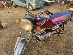 Bajaj Boxer 2018 Red