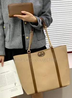 Photo - Ladies Hand Bags