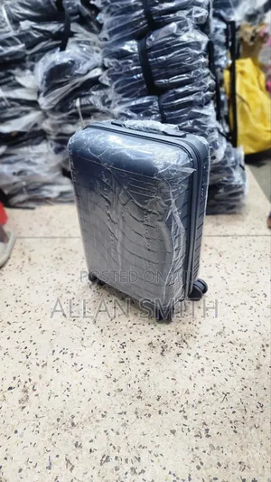 Simple Plastic Suit Case