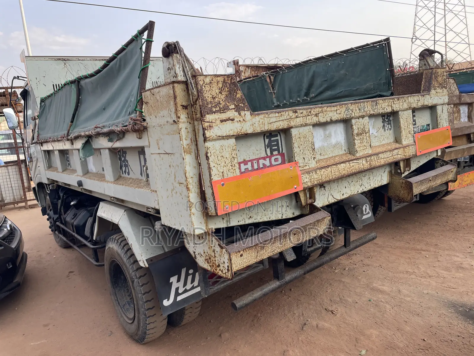 Hino Dumper 1992