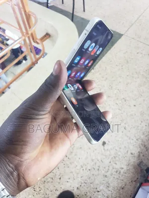 Photo - Samsung Galaxy Z Flip 3 256 GB