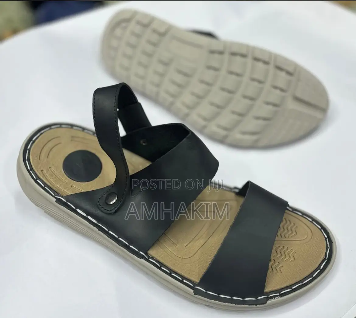 Men's Classic Soft Clarks Leather Sandals in Stock